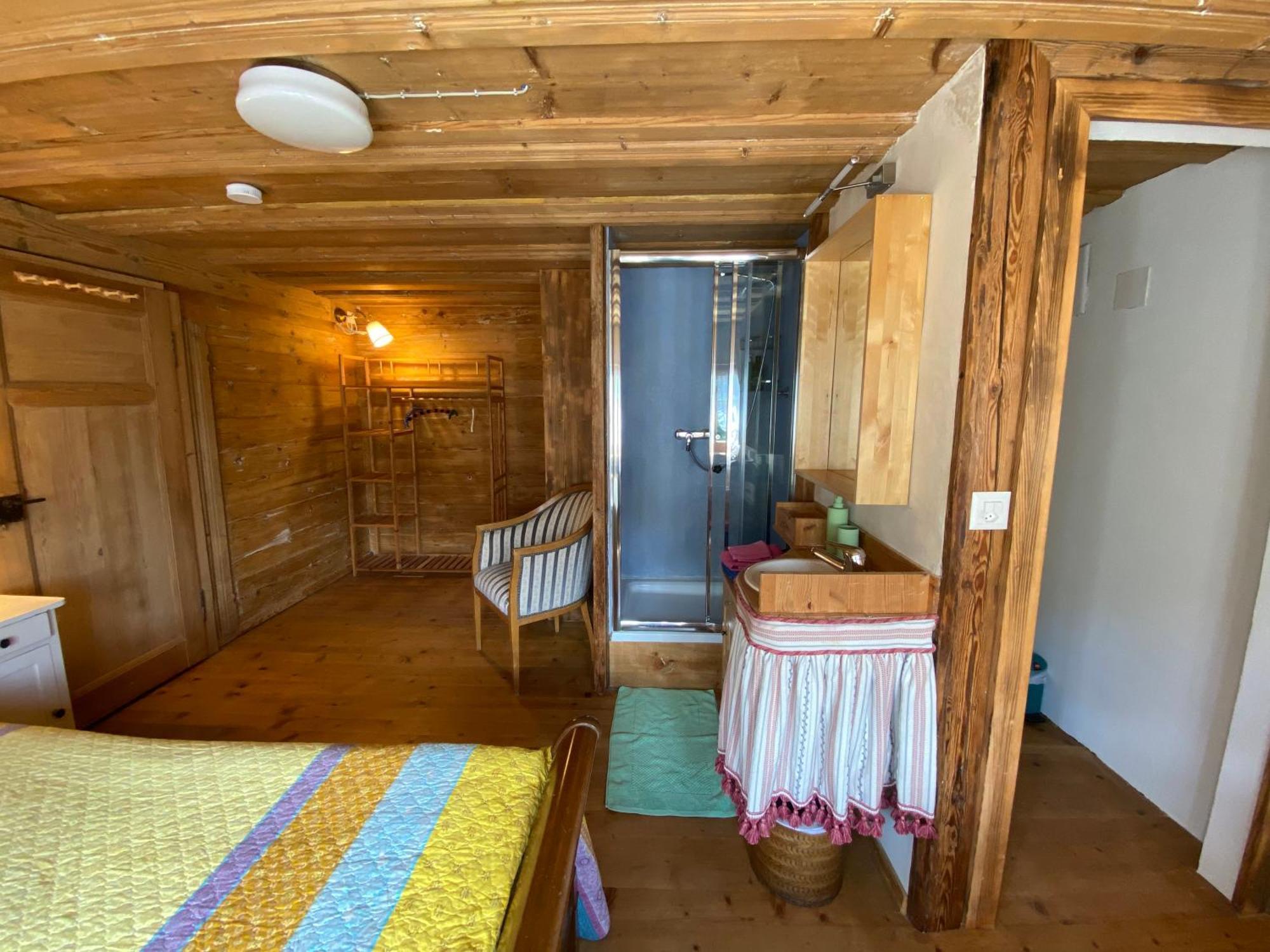 Casa Vegana Bed & Breakfast Trun Exterior photo