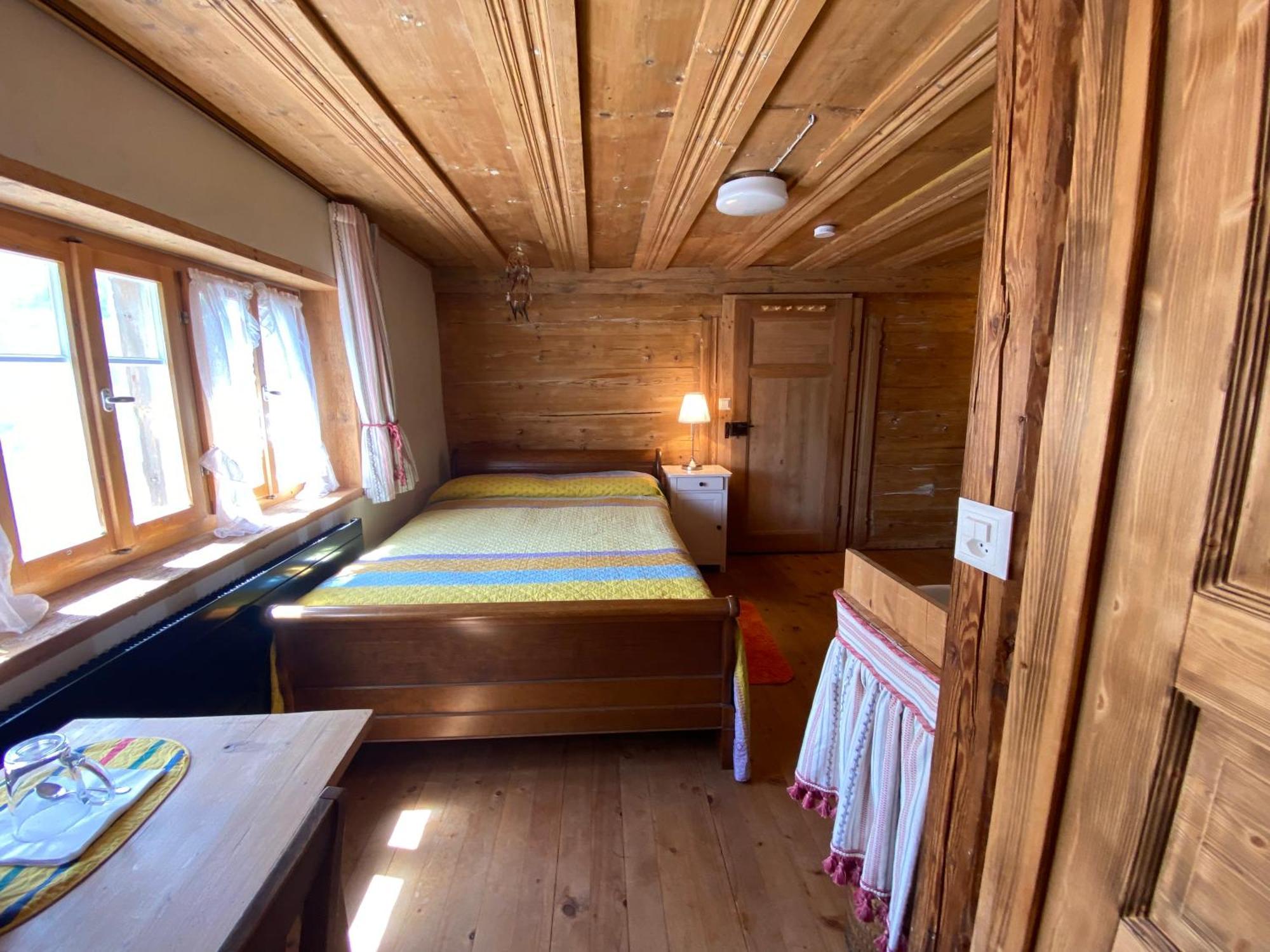 Casa Vegana Bed & Breakfast Trun Exterior photo
